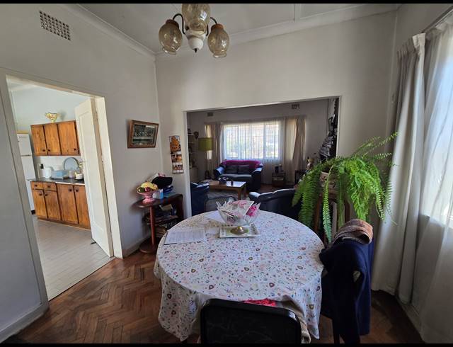 3 BEDROOM FREEHOLD FOR SALE IN REWLATCH